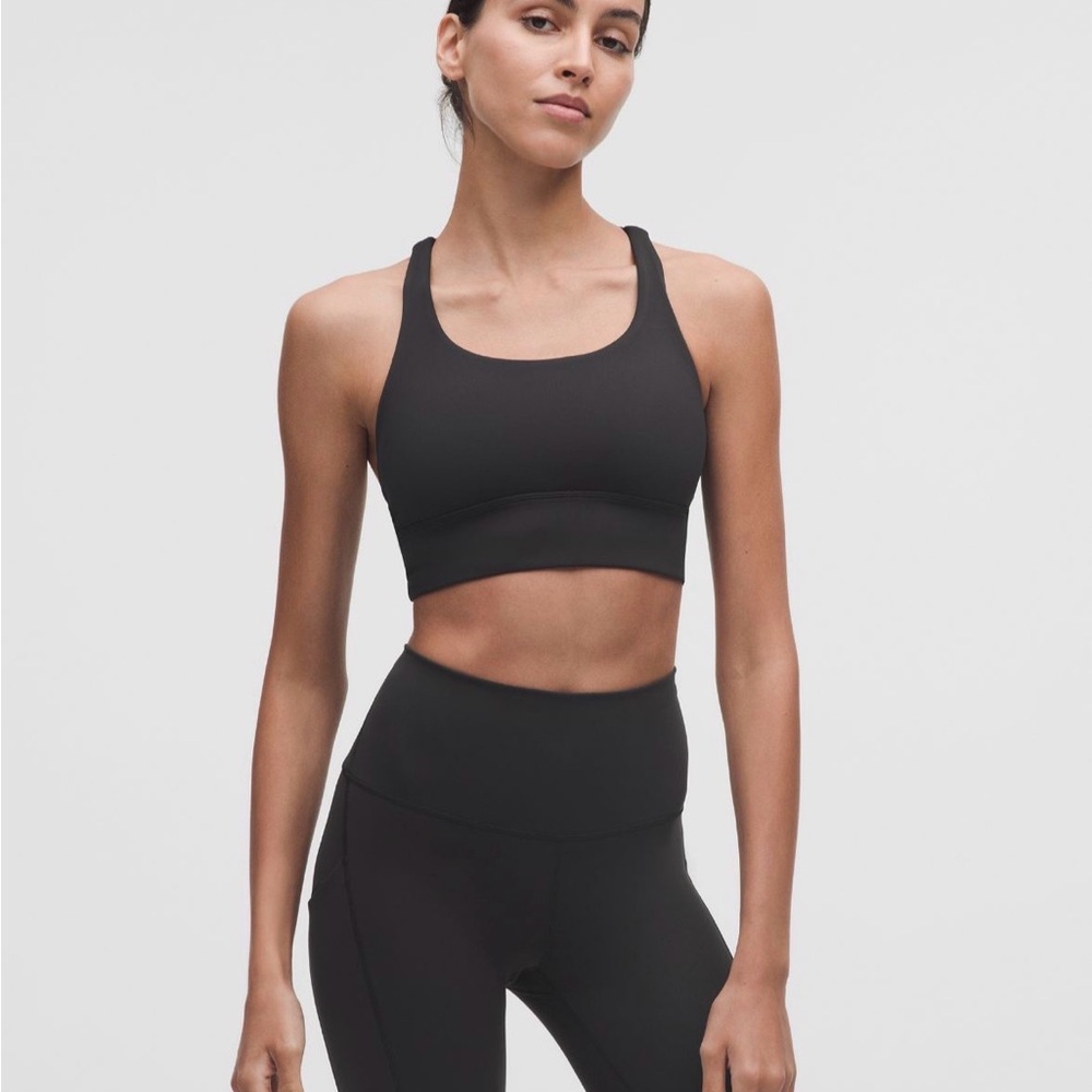 lululemon Energy Longline Bra
*Medium Support, B-D Cups Black